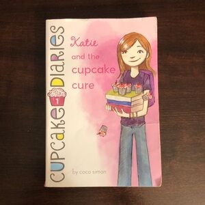 Cupcake Dairies: Katie and the Cupcake Cure by Coco Simon (Paperback)